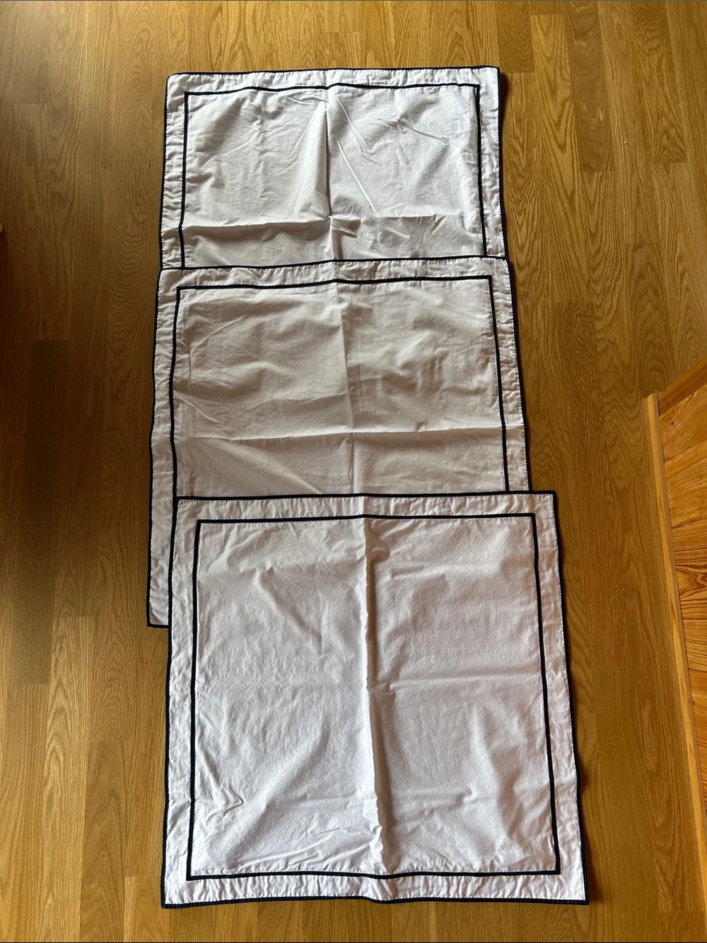 Ralph Lauren Spencer Sateen King White Duvet and 3 Euro Shams with Navy Trim